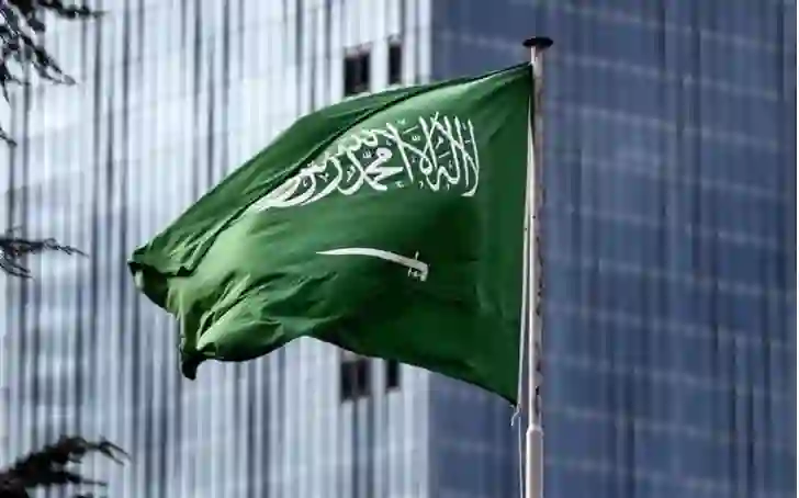 السعودية تحدد 90 يومًا كحد أقصى لكل زيارة عائلية متعددة مع تحديث هام